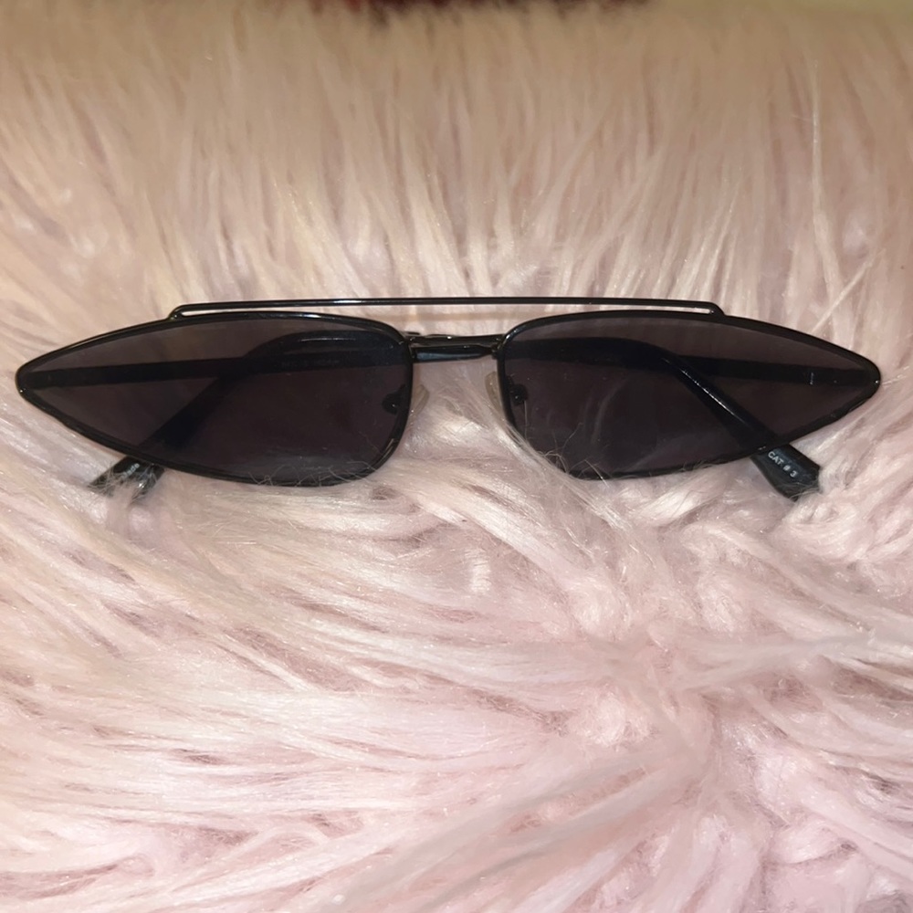 cat eye black sunglasses